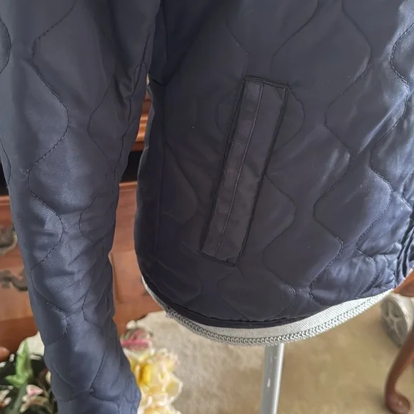 H&M L.O.G.G. Diamond Quilted Navy Jacket Size 8 - Picture 5 of 13